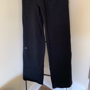 Lululemon yoga pants, worn once, great condition